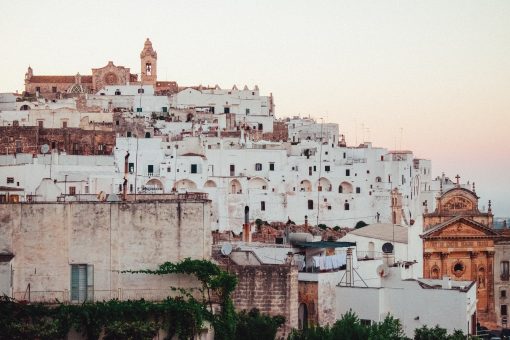 Logeren en dineren in Puglia. Wat te doen in Puglia. Reizen door Puglia. Reizen door Pugia. Vakantie in Puglia. Zien en doen in Puglia. Tips monopoli. Tips bari. Tips Brindisi. Tips Matera. Logeren in Matera. Dineren in Matera. Tips Matera.