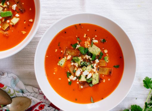 geonde soepen // gezonde soep maken - zelf soep maken - makkelijke soep recepten - thuis soep maken - tomatensoep maken - groente soep maken - winterse soeprecepten - soep basis maken - courgette soep maken - snelle soep maken
