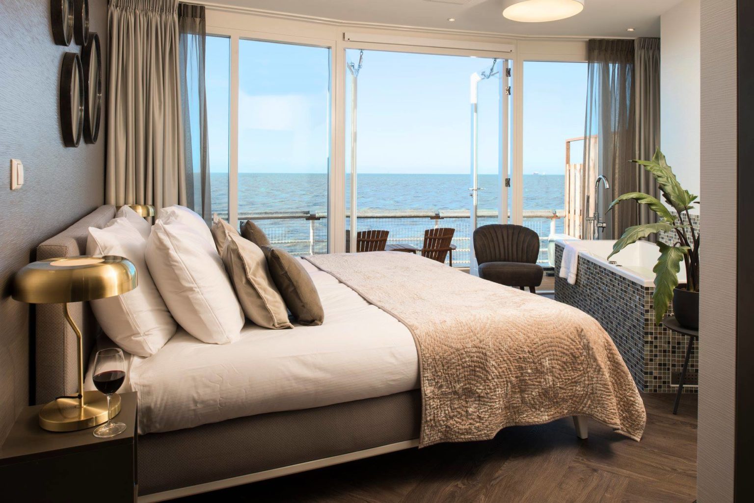 10 x Mooiste hotels aan de kust in Nederland | GIRLS WHO MAGAZINE