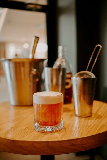 beste amaretto cocktail - amaretto sour zonder ei - amaretto sour cocktail