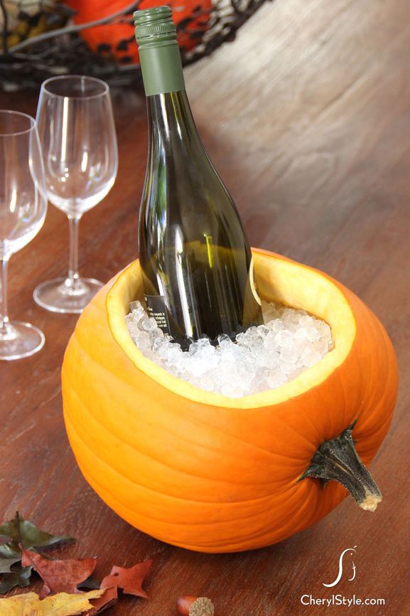 Pumpkin Booze Bucket - halloween items - halloween aankleding - pompoen wijnkoeler