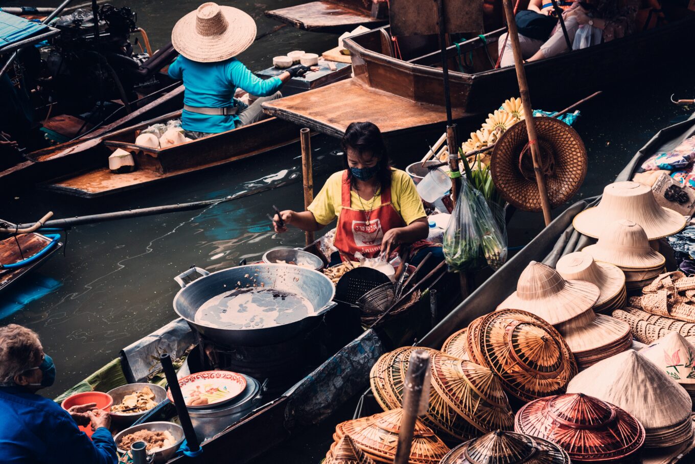 wat te doen in bangkok - activiteiten bangkok - floating market bangkok - streetfood bangkok
